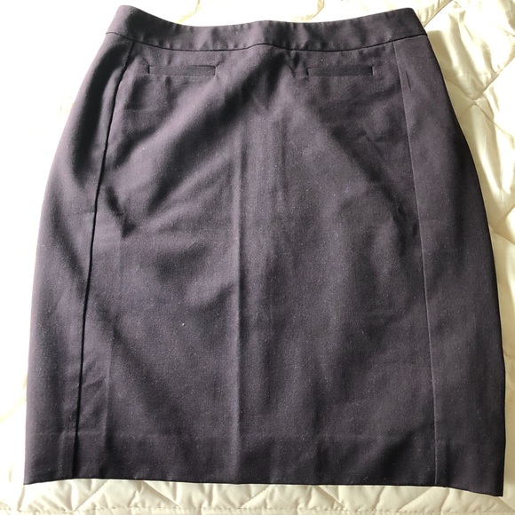NWT LOFT dark purple pencil skirt size 2P - Picture 3 of 7